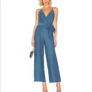 Jumpsuit worn twice ! Excellent conditions !